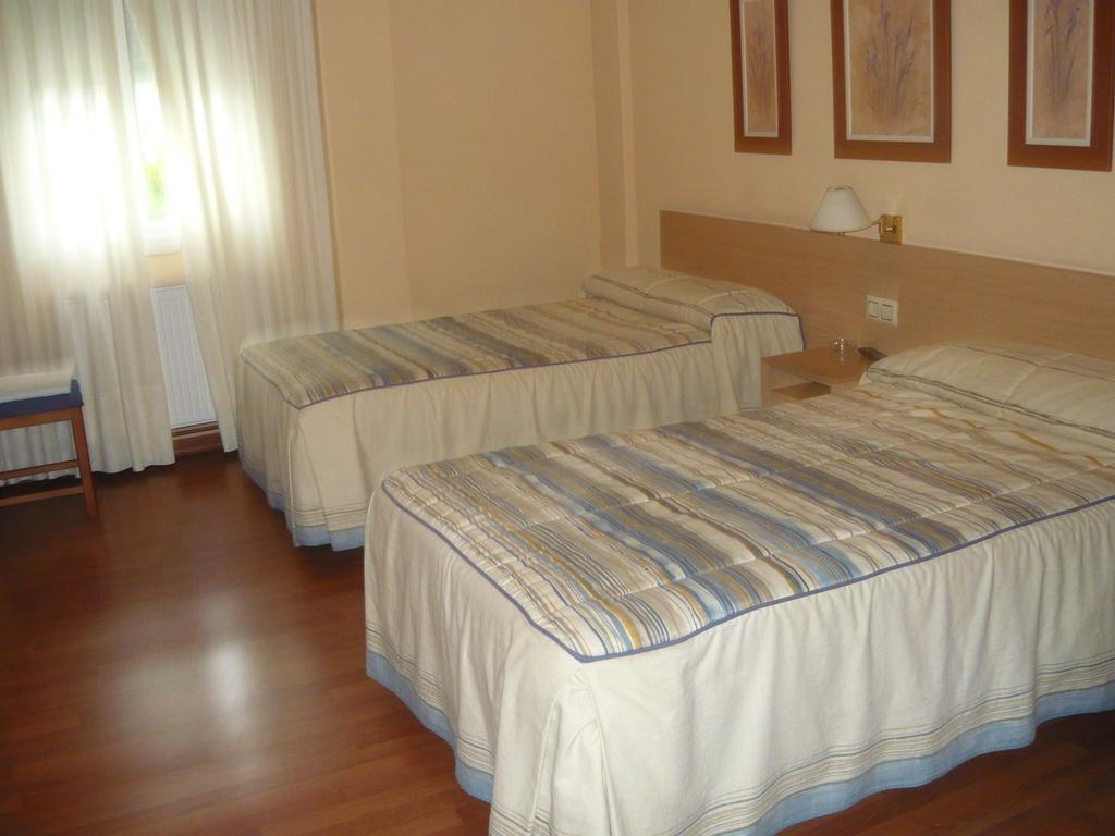 Pension Hk A Angueira de Suso Extérieur photo